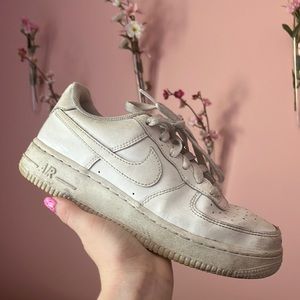 White Airfoce 1’s